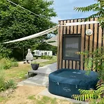 Apartment Janus Country Site Ueduelohazak Szakcs