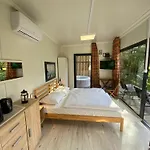 Apartment Janus Country Site Ueduelohazak Szakcs