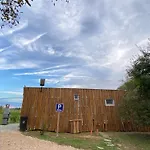 Apartment Janus Country Site Ueduelohazak Szakcs