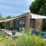 Apartment Janus Country Site Ueduelohazak Szakcs