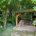 Apartment Janus Country Site Ueduelohazak Szakcs