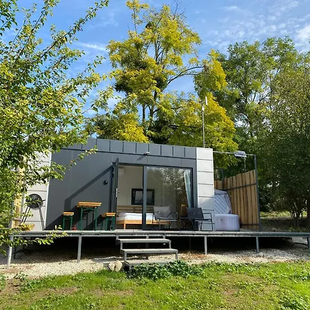 Apartment Janus Country Site Ueduelohazak Szakcs