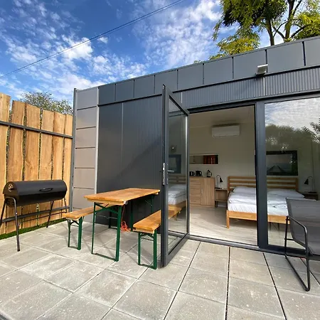 Janus Country Site Ueduelohazak Apartament *