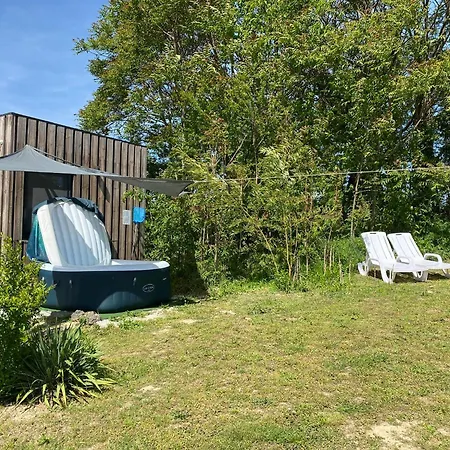Apartment Janus Country Site Ueduelohazak Szakcs