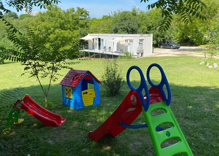 Janus Country Site Ueduelohazak Apartament *